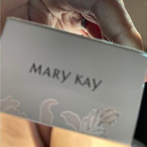 Mary Kay Forever Diamonds